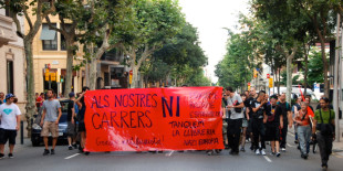 Manifestación en Gràcia contra la librería Europa